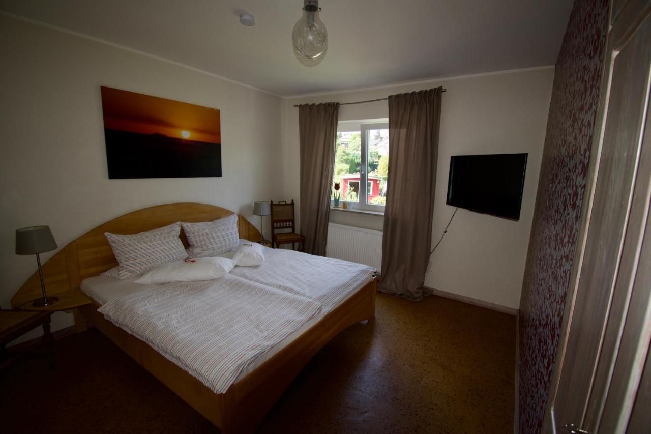 Ferienwohnung Eifelmittendrin Waxweiler エクステリア 写真